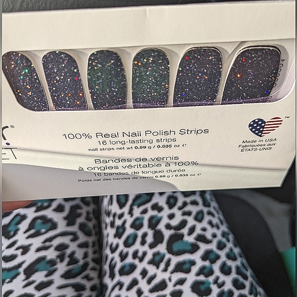 Color Street Euphoria RARE HTF Hostess Exclusive Set of Nail Polish Strips - Picture 4 of 7